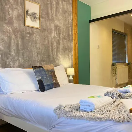 Βίλα Hot Tub, Pool Table, Log Burner *