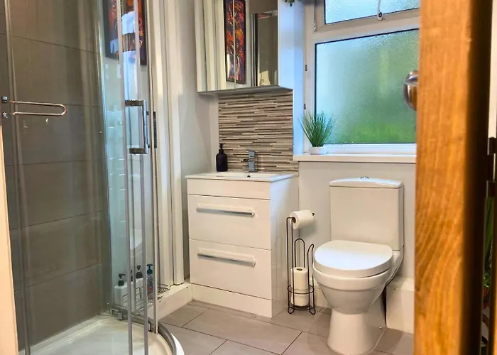 Hot Tub, Pool Table, Log Burner