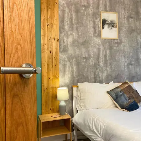 Hot Tub, Pool Table, Log Burner