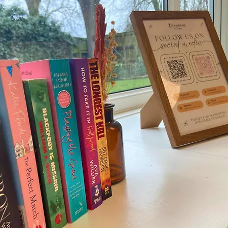 Villa Hot Tub, Pool Table, Log Burner *